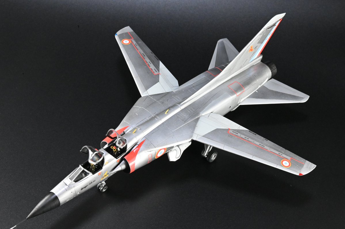 wingback_t's tweet image. 2か月ぶりの完成品、モデルズビット1/72ミラージュG8.01。モデルズビットのミラージュシリーズ最新作です(集合写真はF1だけスペシャルホビー)。
#72lab定例会