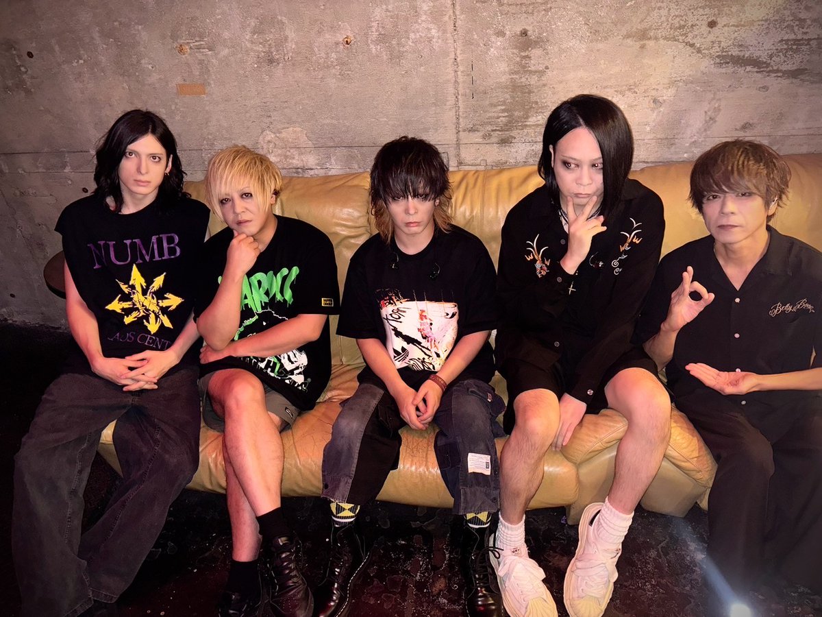 muccofficial's tweet image. MUCCメンバー完全プロデュース生誕公演 2025
【釈迦です。】Day2 暴
ミヤ誕生日後夜祭！真夏の「暴」ライヴ🔥
地元茨城にて最高のミヤ生誕公演でした🎉

本日の集合写真はステージスタッフの皆様も一緒に📸
2日間ありがとうございました！

SPECIAL THANKS：PatisserieIkuru （patisserie-ikuru.com…