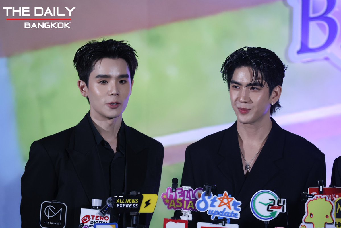 thedailybkk's tweet image. ชวนแฟนๆจับมือกันเปิดไพ่ทำนายดวงความรัก ไปกับ 'จิมมี่-ซี' ในงาน "ทํานายทายทัพ Let the Magic Begin"
#MyMagicProphecyEP1
#ทำนายทายทัพ
#jimmyyjp #sea_tawinan
#jimmysea #จิมมี่ซี