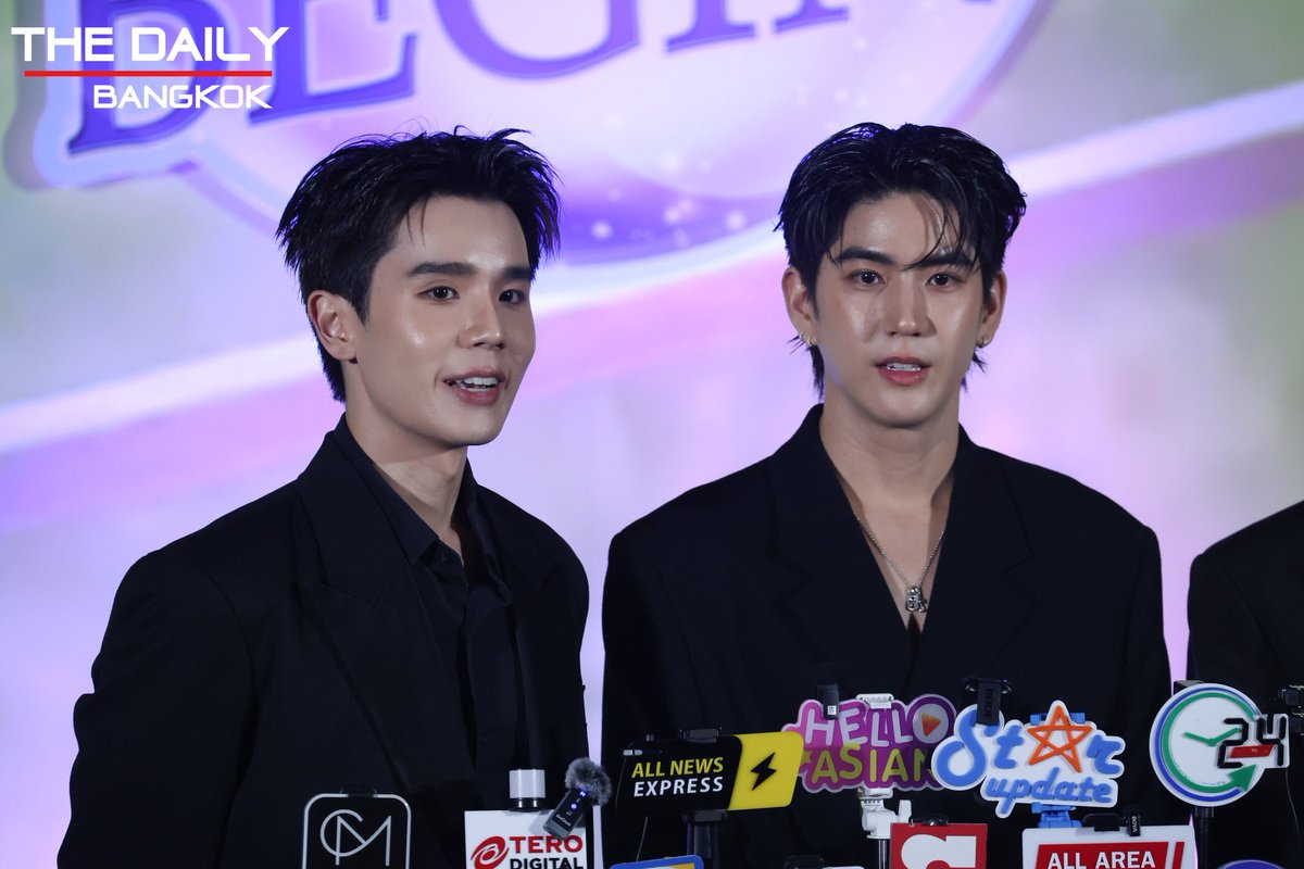 thedailybkk's tweet image. ชวนแฟนๆจับมือกันเปิดไพ่ทำนายดวงความรัก ไปกับ 'จิมมี่-ซี' ในงาน "ทํานายทายทัพ Let the Magic Begin"
#MyMagicProphecyEP1
#ทำนายทายทัพ
#jimmyyjp #sea_tawinan
#jimmysea #จิมมี่ซี