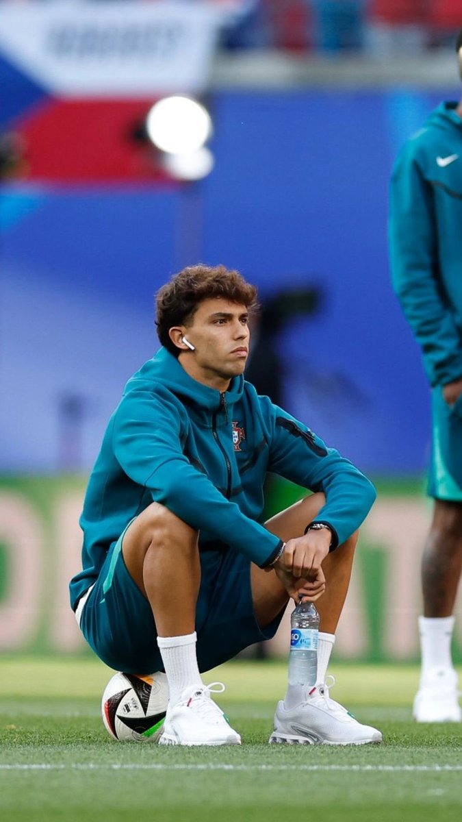 🚨 Joao Felix to Al Nassr is HERE WE GO done. ☑️ 

Initial fee is €30m + add-ons.

(Source: <a href="/FabrizioRomano/">Fabrizio Romano</a>)