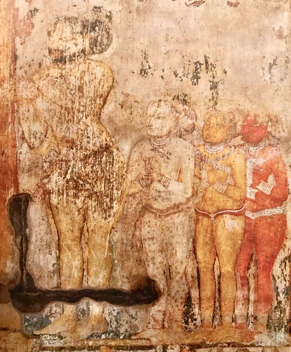 vicitracitta's tweet photo. Images of Rājarāja and Rājendra from the early 11th-century Peruvuṭaiyār temple at Tañcāvūr show how Cōḻa monarchs typically appeared—bearded, with a coiled knot of hair and elongated ears—an aesthetic shared with the wider populace. https://t.co/DkYiaT576A