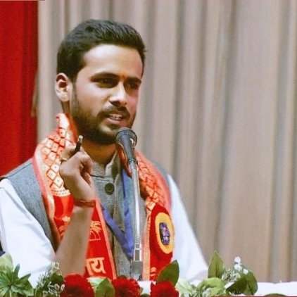 shiva_m2912's tweet image. भाइयों और बहनों.....