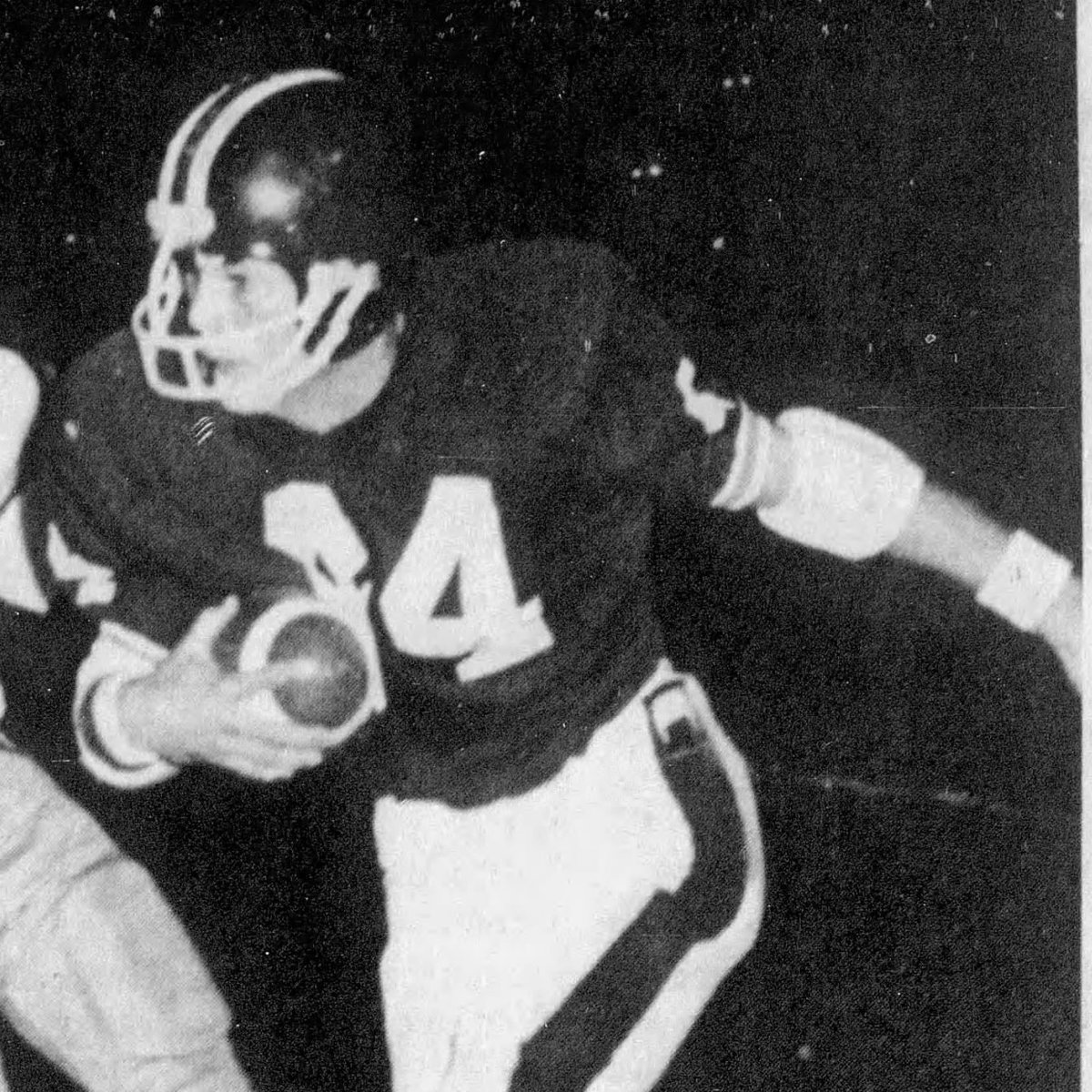 BHCSports's tweet image. Gil Kyle passed away on Friday.
He was a four-year starter at Tennessee High and a catalyst on two #TSSAA state title teams.
He also started for three years at Georgia Tech.
heraldcourier.com/sports/high-sc…