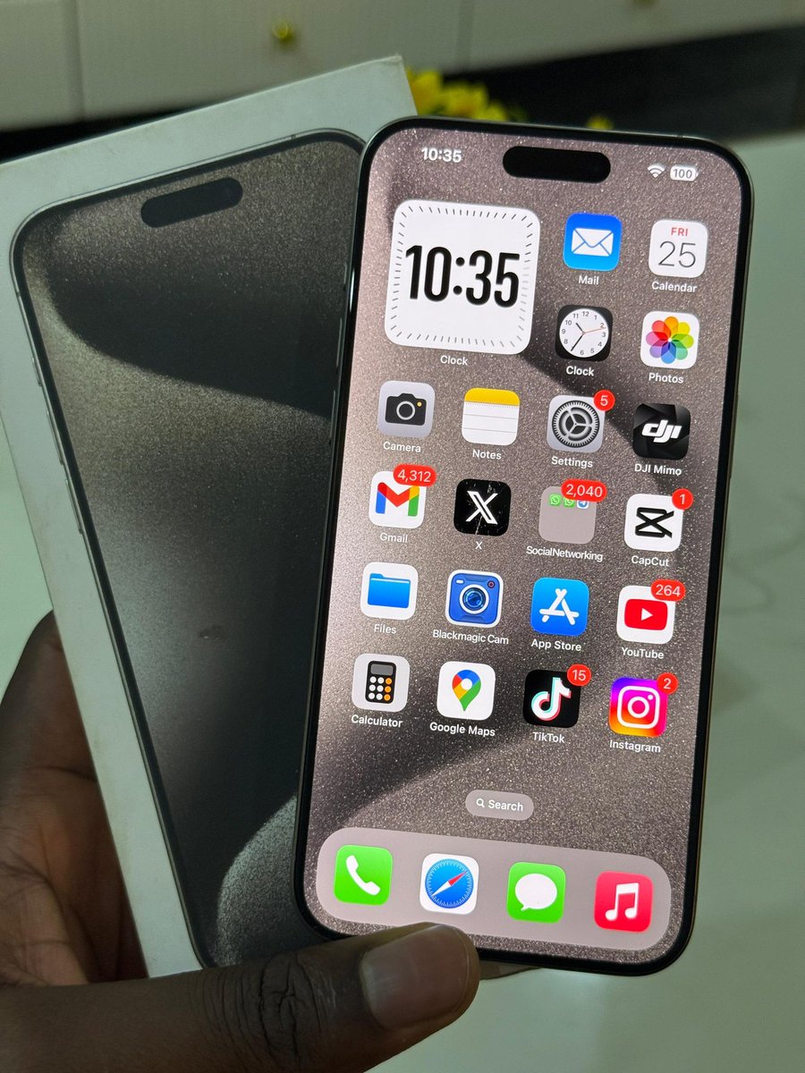 Dhonlekzy's tweet image. For Sale
iPhone 15 Pro Max
256Gig
Natural Titanium
Sim lock
Battery health 88%
Neatness 98%
N850,000.
Distressed Sale. #declutter