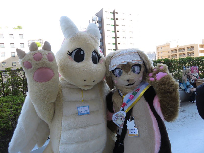yuuki0810magma1's tweet image. 自分がるなちゃんに獣化した時に一緒に撮ったケモノたち!
※タグ付け
フェリシエちゃん(@strt4s1 )
柊聖さん(@houzi_fox)
📷(@huugetu99 )
#みけこん2025なつ