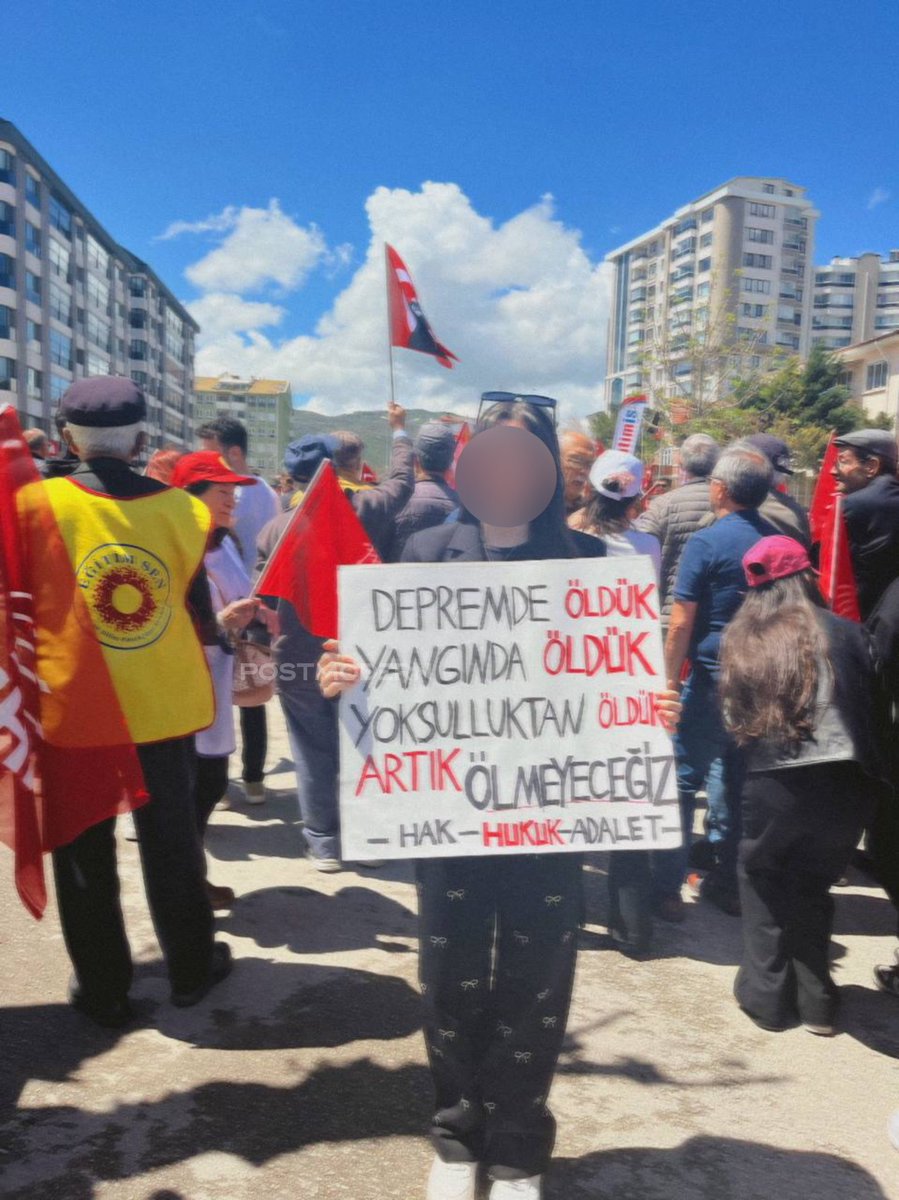 Depremde öldük,
Yangında öldük,
Yoksulluktan öldük…