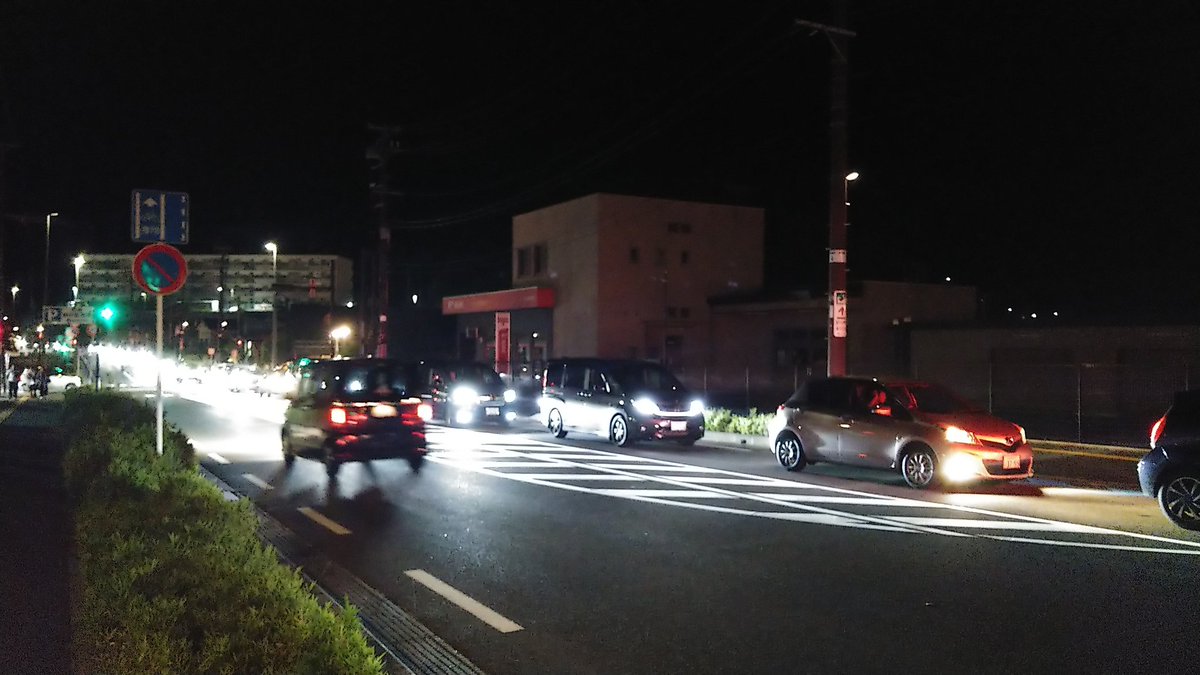 getureigo's tweet image. 女川駅入場規制中
石巻方面大渋滞中