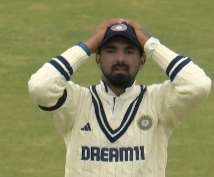 KLfied_'s tweet image. 46 in first innings, 90 in Second
Missed fifty in 1st innings and hundred in 2nd innings 💔😢
Only a big Daddy Hundred in Next Game can heal some pain of these scores now 🥲🙏🏻