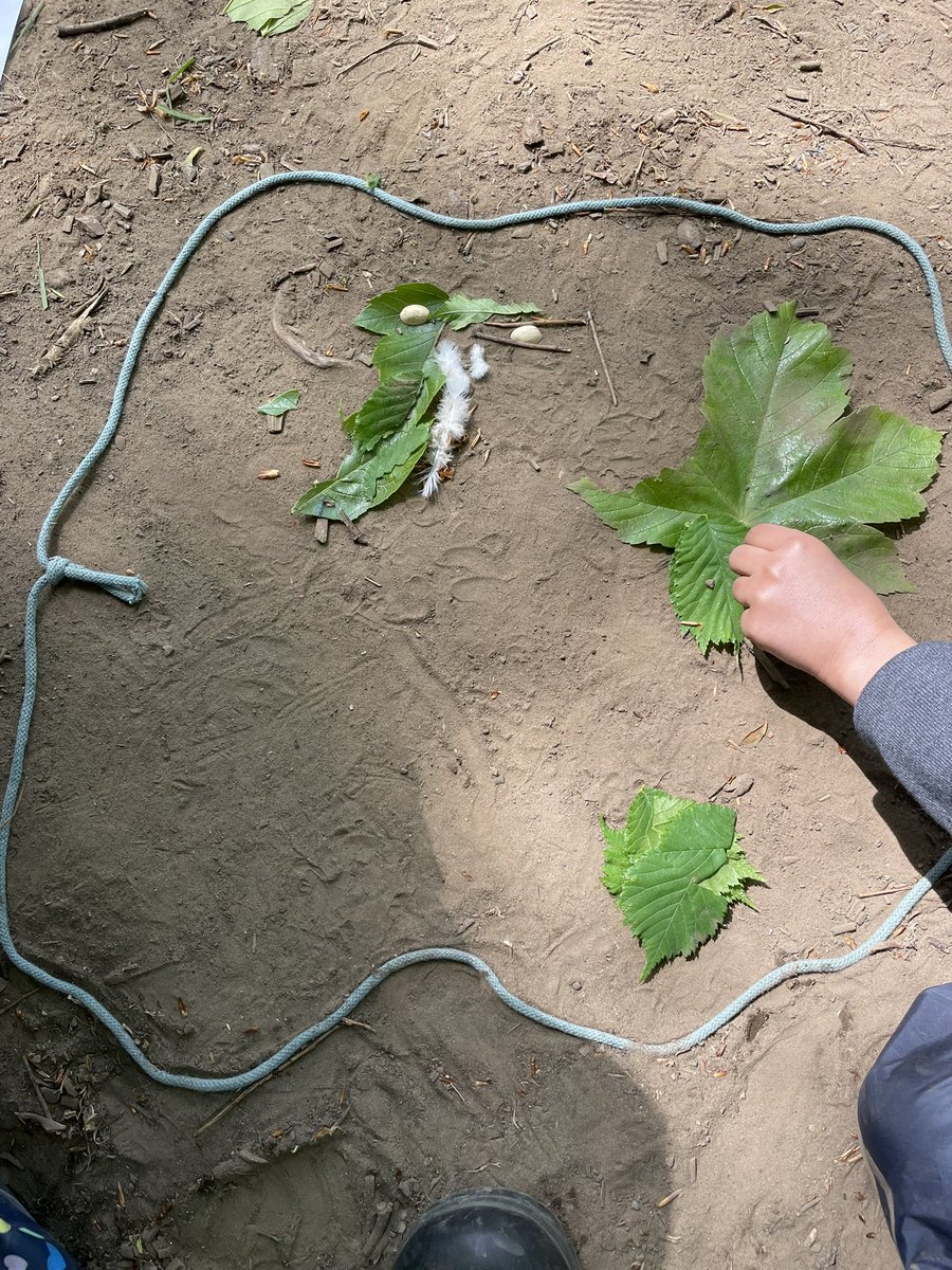 WOLCT's tweet image. Much of our children’s art activities are inspired by artist Andy Goldsworthy. It gets them touching and engaging with the natural world. So it’s a real pleasure to get inspiration from his retrospective show at the National Gallery.