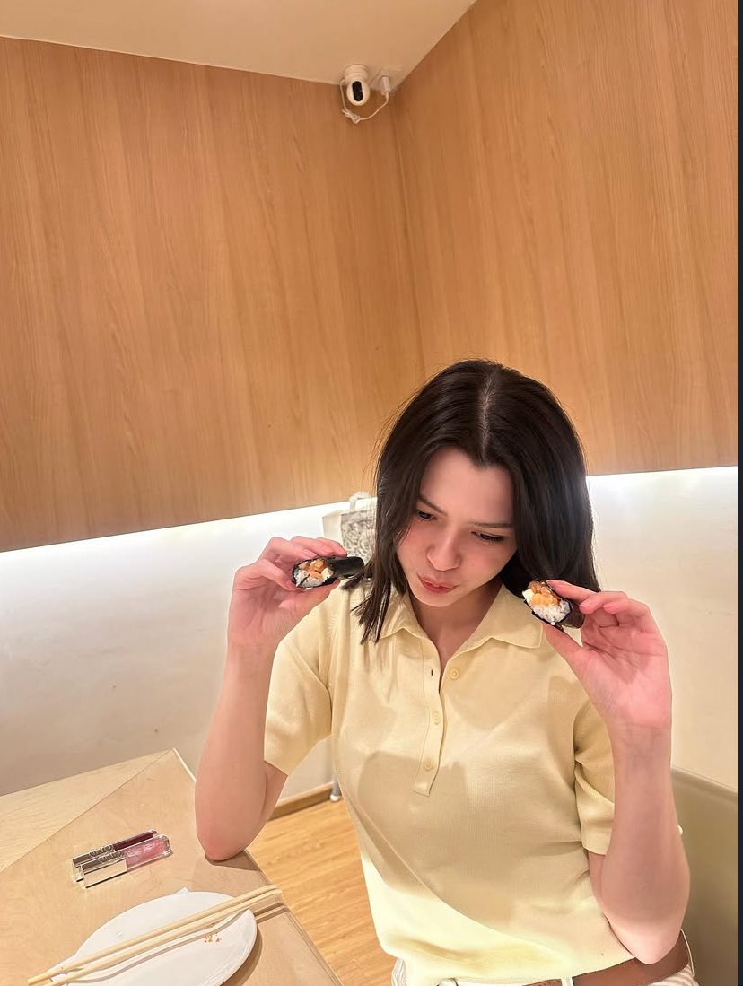 djbecbec's tweet image. enjoy your food becbeeeec🥹💓
#beckysangels
#BeckyArmstrong
