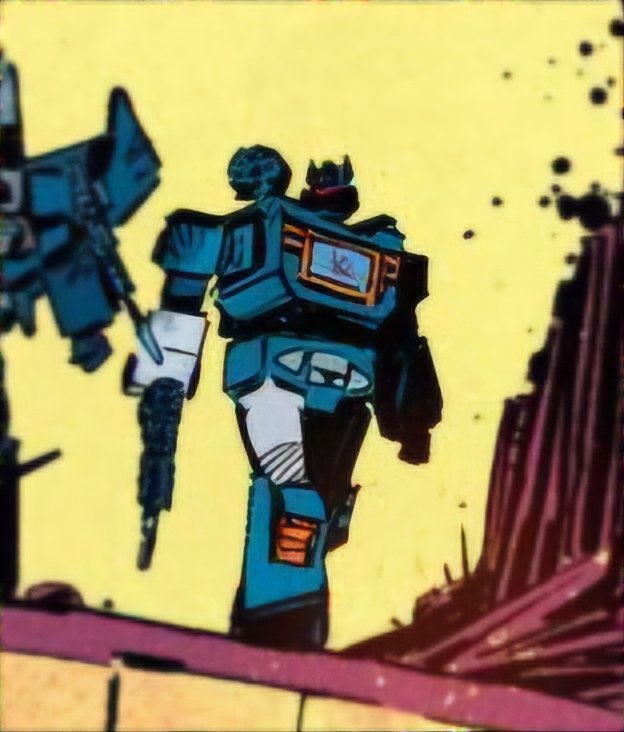 neons_crossover's tweet image. Today&apos;s crossover ship is:
#Soundcest #soundwave #selfcest
Skybound Soundwave ❌ TFP Soundwave