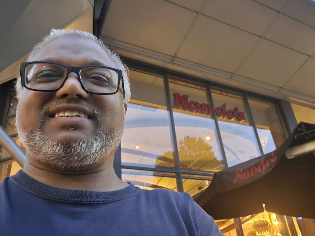 NurulHoqueAli1's tweet image. Nando&apos;s in Feltham was buzzing...