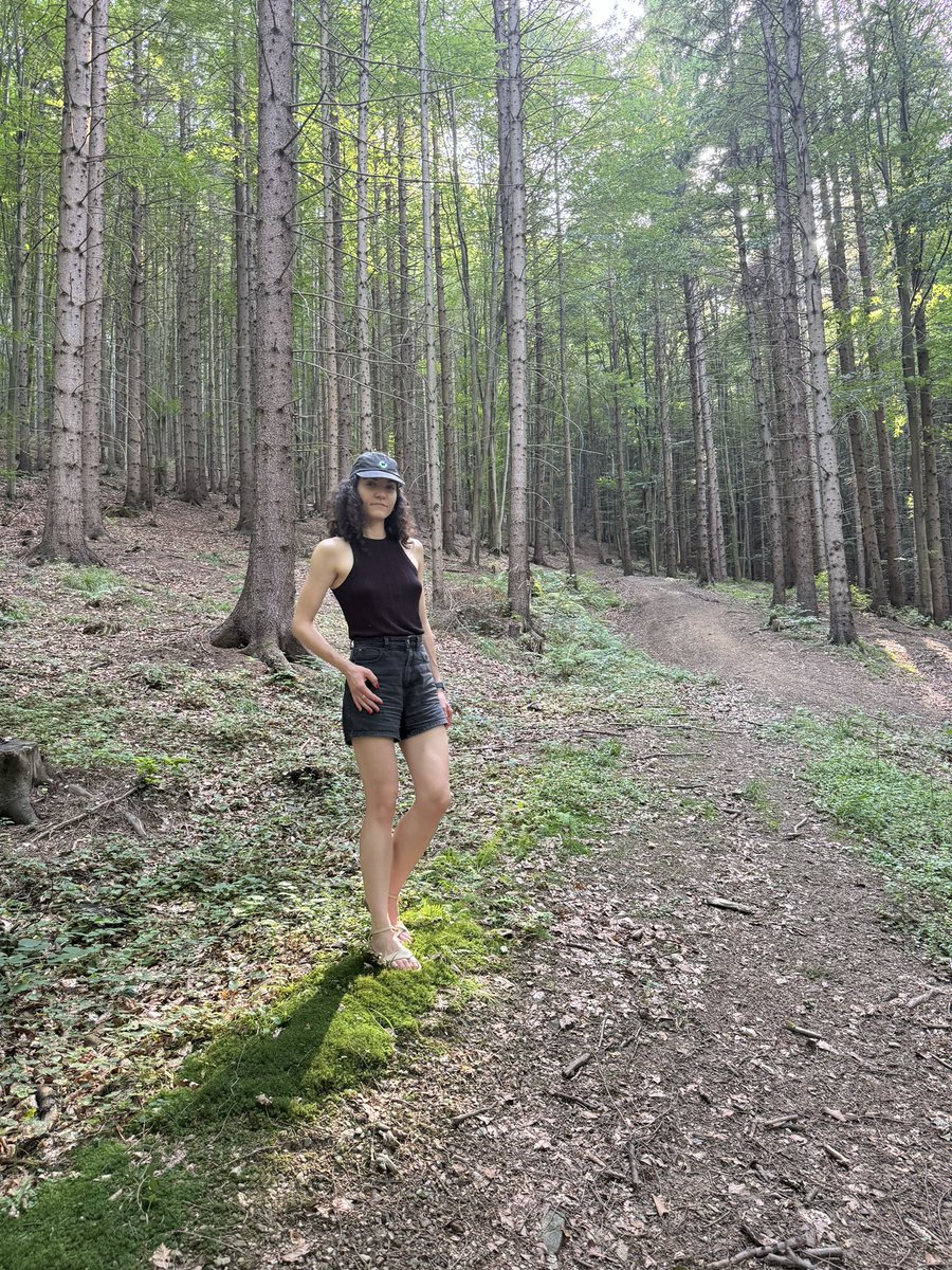 Sometimes, all you need is a Sunday walk in the forest and the right hat 🟢