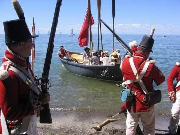 tom4141tom's tweet image. Reenacting Memories: hopping in the wayback machine and looking at Fort Niagara from 2007!