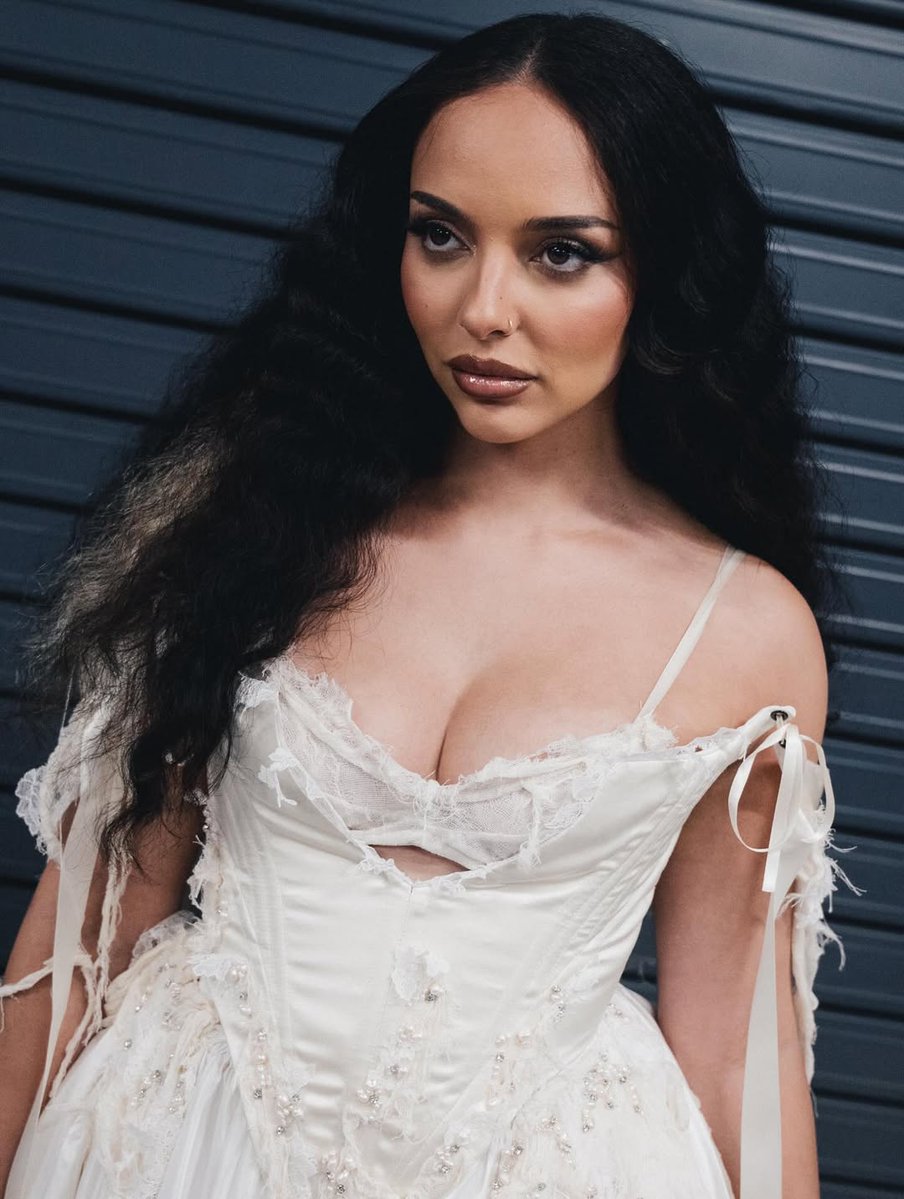 jadeupdatespt's tweet image. A IT girl do universo✨☄️💫🪐