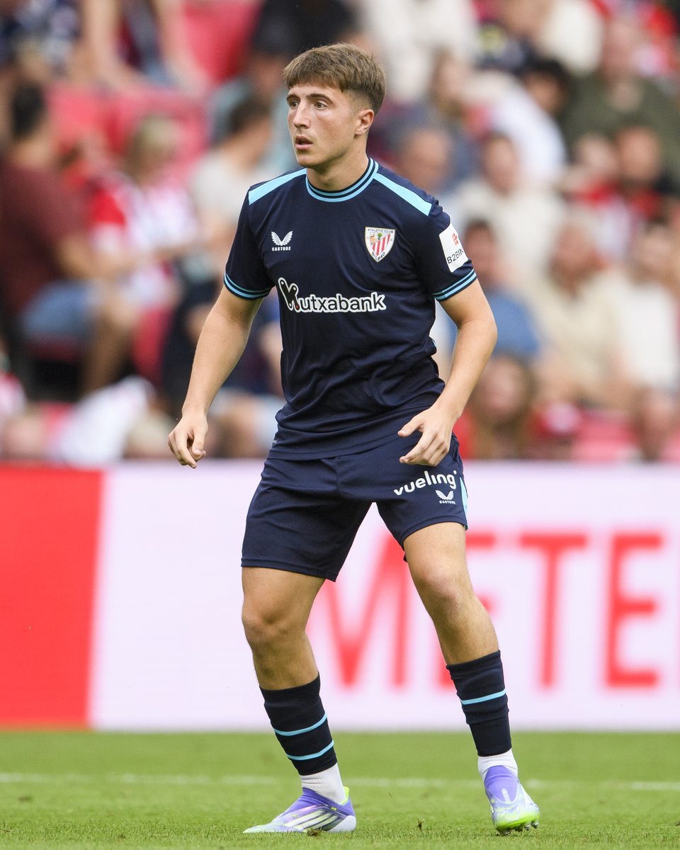 Athletic_en's tweet image. ๐ง @JauregizarMikel
The midfielder from Bermeo made his debut yesterday at the Philips Stadion in the Red and White pre-season.
#PSVAthletic #AthleticClub ๐ฆ