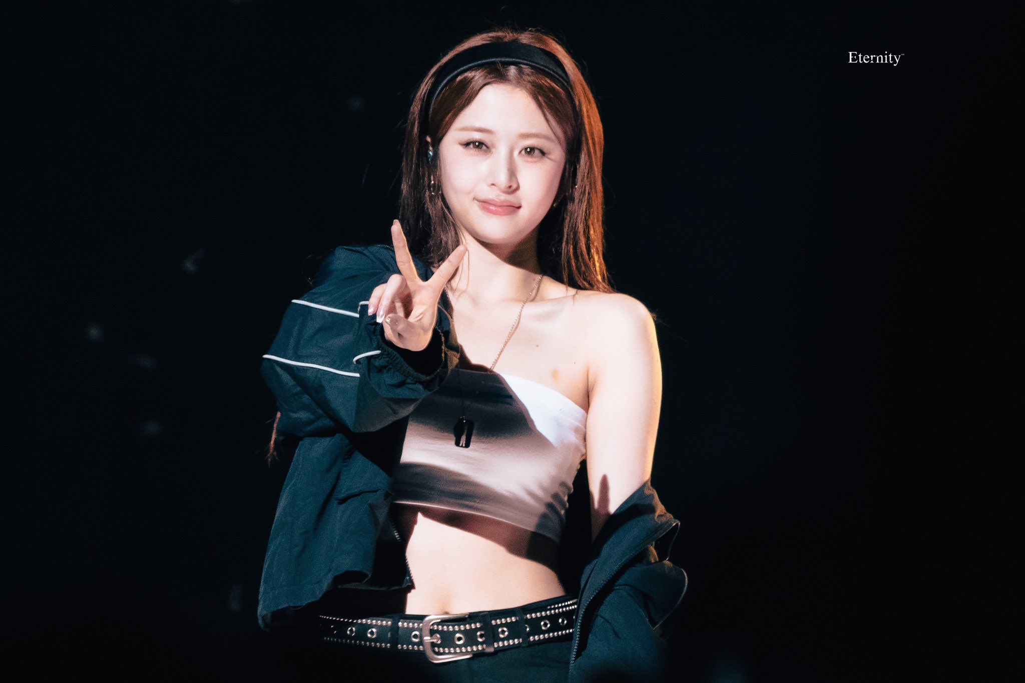 アイドル LESSERAFIM LE SSERAFIM(ルセラフィム)がトラックリストをサプライズ公開