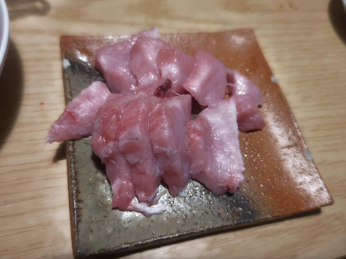 Tipple0819's tweet photo. まずはカマトロから
脂えぐいて https://t.co/q632WXN5Gv