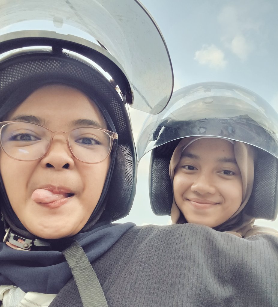 ainun here tweet media