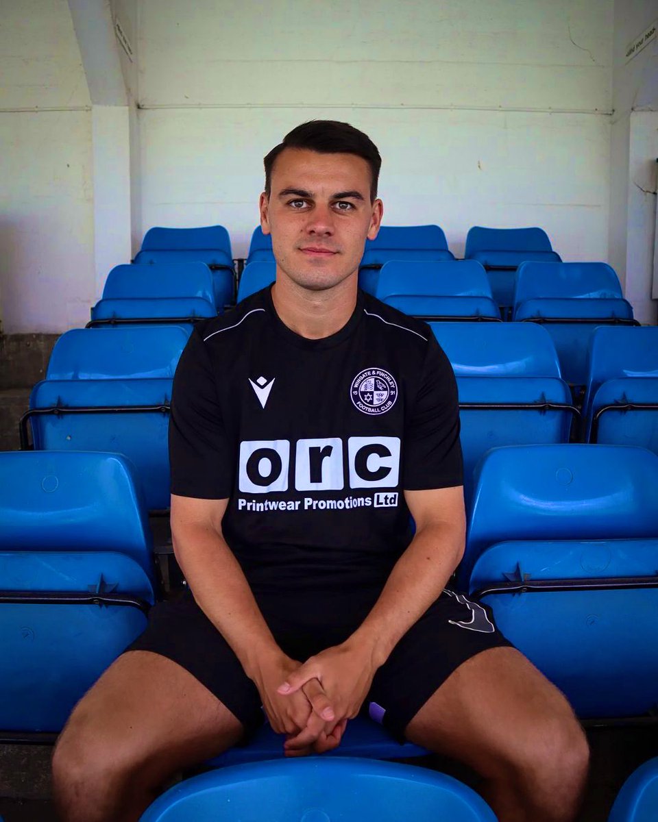 SAM CORNISH RETURNS TO SUMMERS LANE! ✍️

Our 2022-23 Player of the Season is back in the building, following spells at Hashtag United &amp; Welling United! 🤩

It is SO good to have you back, Sam! 💙