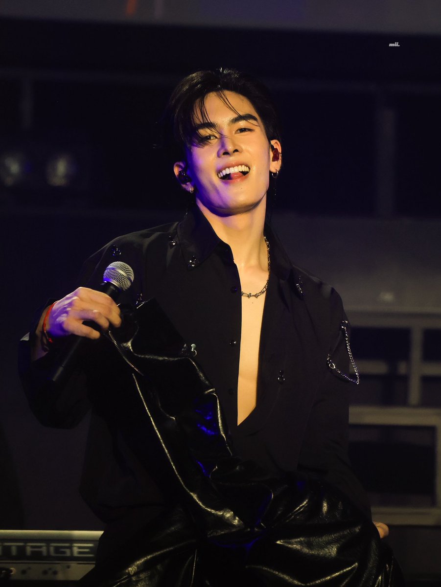 _lpnm38's tweet photo. 20250727 ❤️‍🔥

#GMMTVMUSICONXJAPAN2025
#GMMTVMUSICONXJAPAN2025D2 
#JASPER #จุงอาเชน 
#Santapp @Ppsanta https://t.co/FGiYUrZsYl