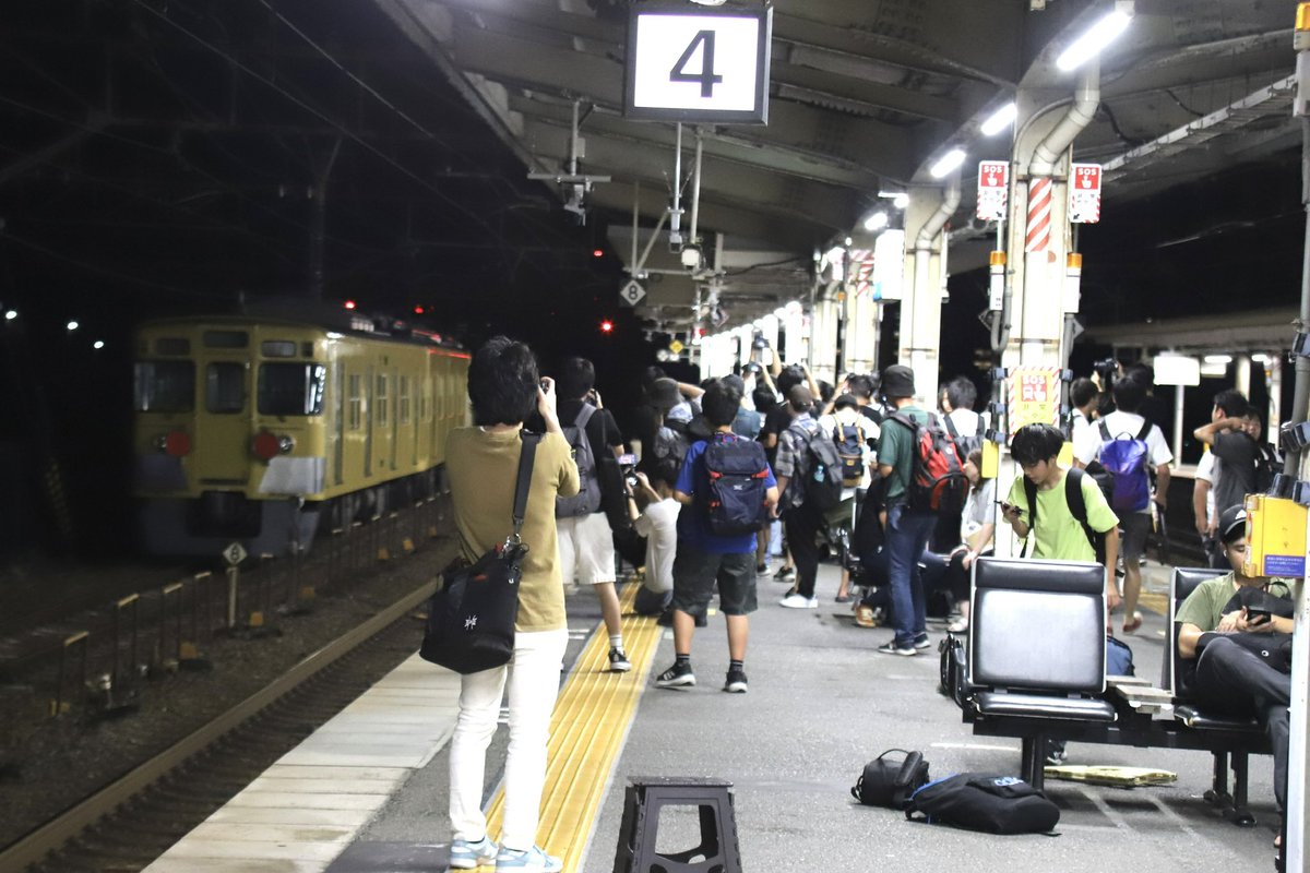 2025.7.27  甲72  小手指▶︎新秋津▶︎彦根
9863レ 西武鉄道旧2000系 近江鉄道譲渡甲種
EF210-125（新）＋ 2417F＋2419F 

仕事帰りにサクッと…
この子達に圧倒…帰ります🙇‍♂️

昨年10月末に譲渡された新2000系の2451F・2453Fと同様に新形式200形を名乗るのでしょうか？

JR琵琶湖線・膳所駅にて