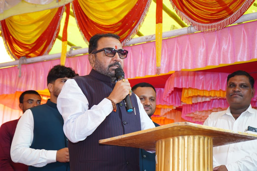 mpprataprao's tweet image. 📍रिसोड शहर
रविवार दि.२७ जुलै २०२५
आज रिसोड जि.वाशीम शहरातील नगरपरिषद रोड ला डॉ.अनिल आर तापडिया व डॉ.निकीता अनिल तापडिया यांच्या तापडिया बाल रुग्णालय व दातांचा दवाखान्याच्या भव्य स्थलांतरण सोहळा प्रंसगी उपस्थित सदिच्छा भेट दिली व नागरिकांशी संवाद साधला.
उत्तम वैद्यकीय सेवा…
