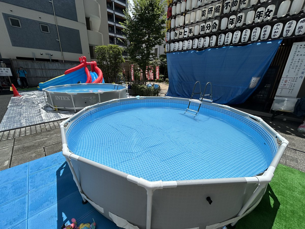 kamiya_chuo's tweet image. ▶︎真夏の納涼大会 東日本橋みずびたし
操法大会のお手伝い後は、東日本橋の薬研堀不動院前で行われていたプール遊びができる納涼イベント「みずびたし」にお邪魔しました。…