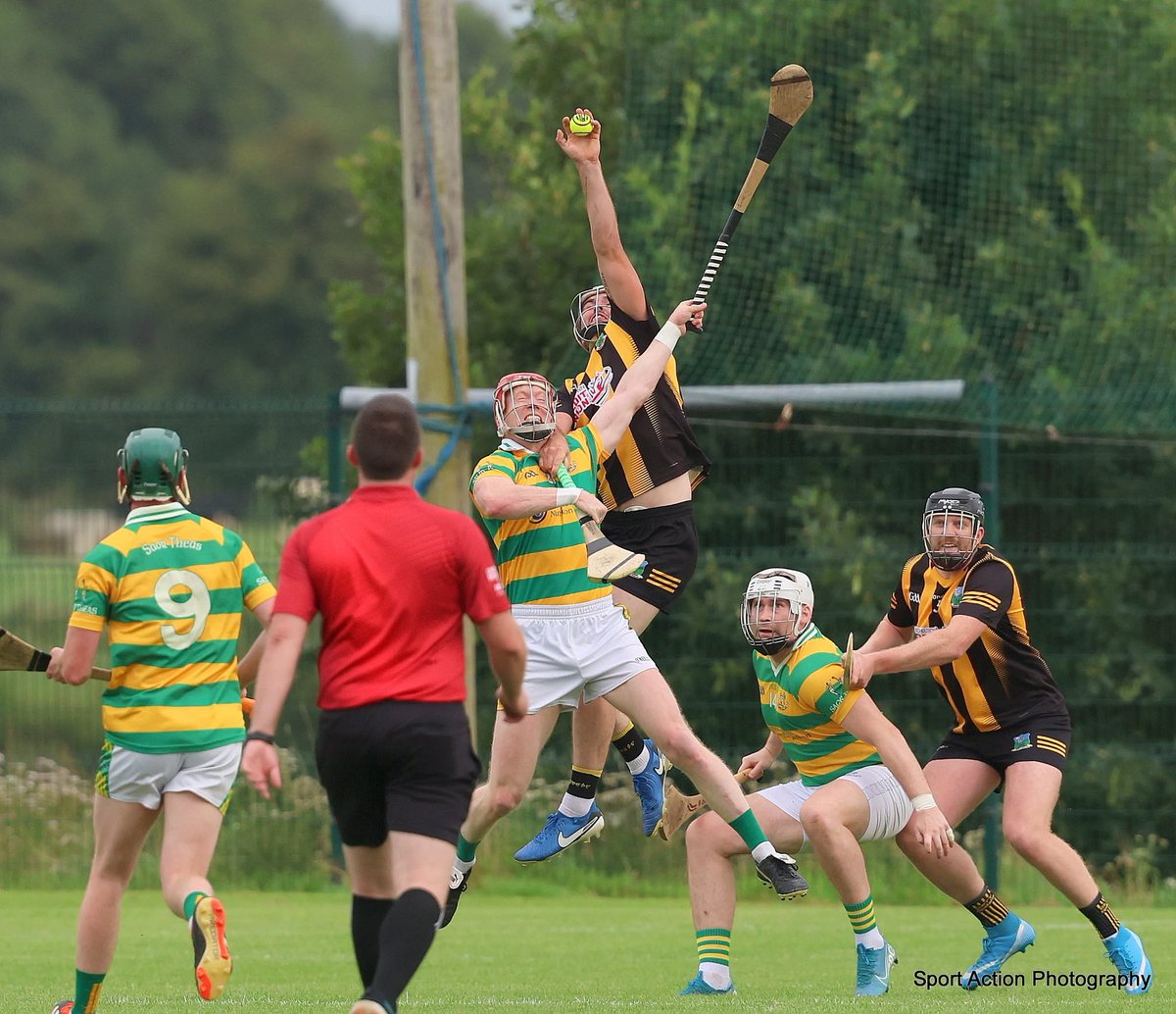 LimerickFanPage's tweet image. Action from the Garryspillane V South Liberties clash in the Lyons of Limerick, County Premier Intermediate Hurling Championship Round 1 played in Bruff on 26.07.2025 (ii)
Result: Garryspillane 1-21 South Liberties 0-12.
(c) Sport Action Photography
