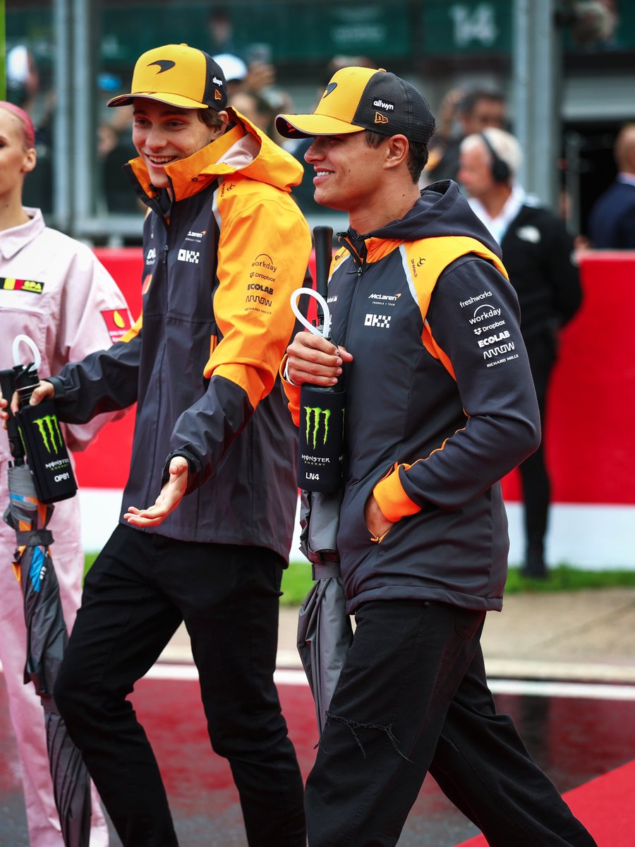 LN4's tweet image. a lil lap round the track before we go racing 👋