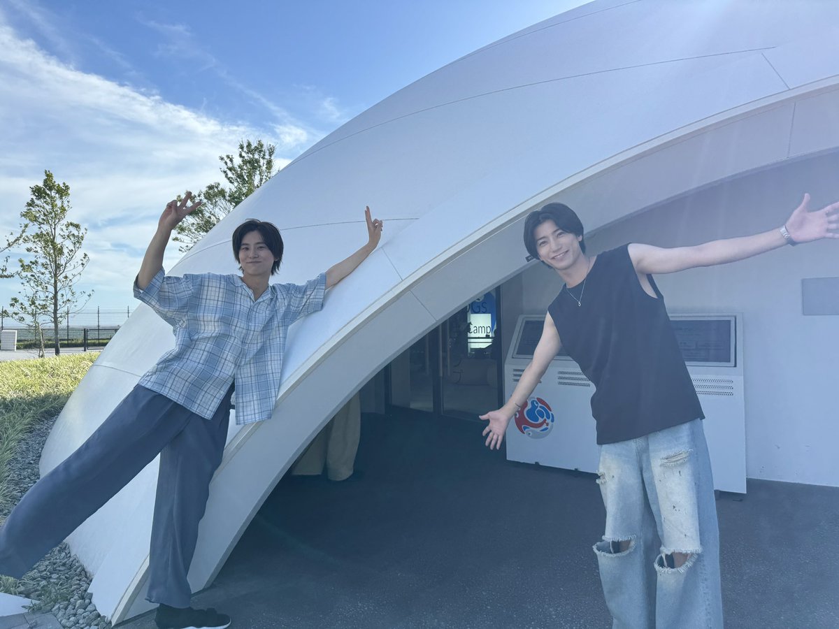 ksfa79's tweet image. 「#サステナドームの怪人」
本日をもって終演しました!
ご参加くださった皆様ありがとうございました✨
芝居という形で万博に関われたこと。
支えてくださったスタッフの皆様とご一緒できたこと。
皆が笑ってなぞを解いてくれたこと。
全てが幸せな期間でした😊
またやれるといいな💫
#活炭ニ郎
