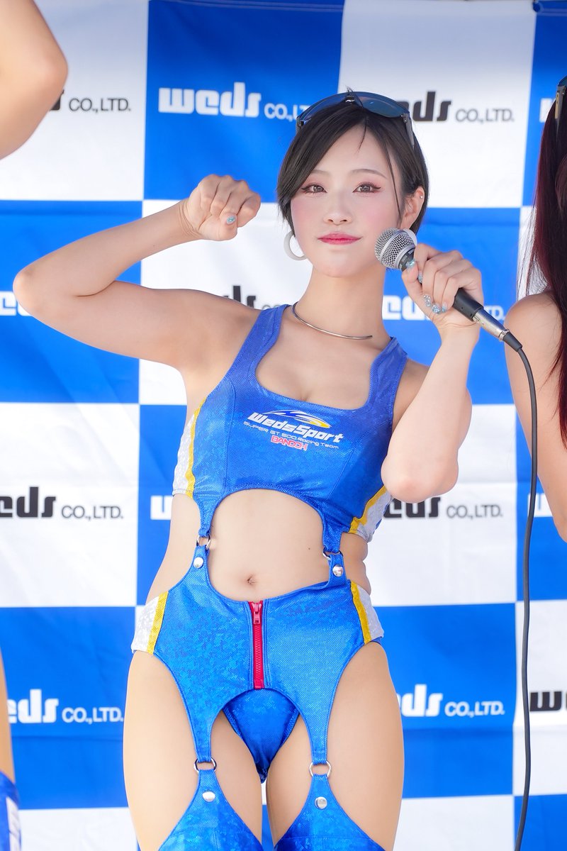 kimshin69's tweet image. 2025.07.27
#weds ホイールフェア

#WedsSportRACINGGALS
有栖未桜 さん
（@arisu_mio ）

かわいいお姉さん😇
セクシーじゃんけん見れた✊🏻✌🏻✋🏻

#有栖未桜 
#タイヤワールド館ベスト
#wedssport 
#WedsSportBANDOH