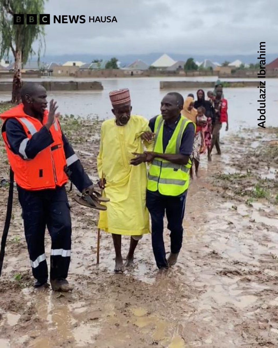 bbchausa's tweet photo. Mai magana da yawun rundunar 'yansandan jihar, SP Suleiman Yahaya, ya ce wuraren da ambaliyar ta fi shafa su ne Shagari Low cost, da Sabon Pegi, da Modire Yolde Pate da ke ƙaramar hukumar Yola ta Kudu.

Ƙarin bayani - https://t.co/BVL8annnUJ https://t.co/sGlEyQlG6L
