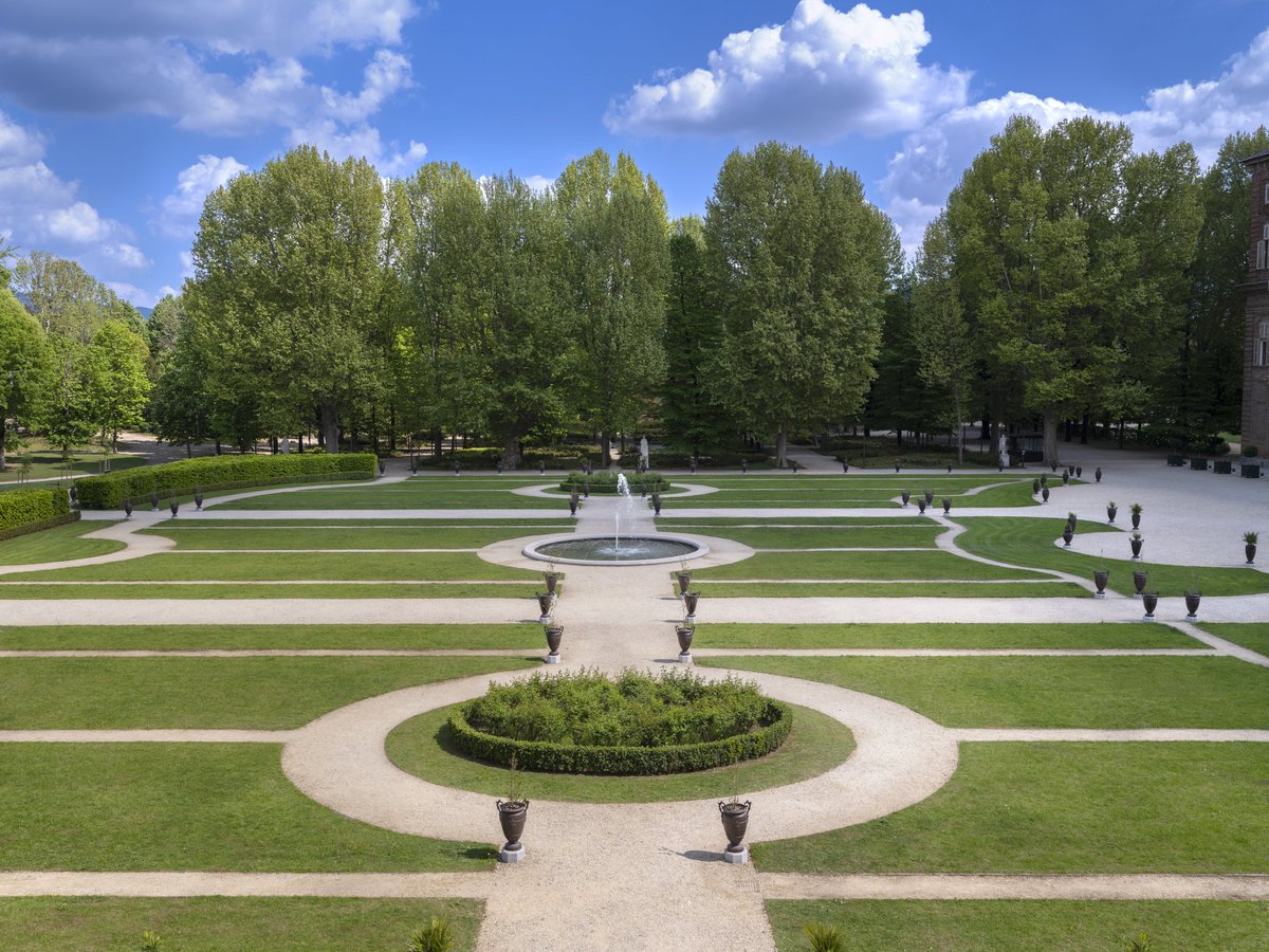 MuseiRealiTo's tweet photo. Uno sguardo inedito sui Giardini Reali: #30luglio 2025 alle ore 11 una speciale visita, guidata dai giardinieri del Consorzio delle @res_sabaude, per conoscere l’anima botanica di uno dei giardini storici più affascinanti di Torino 🌳 Info: https://t.co/GAfM2gzZ3n 📷 Dario Fusaro https://t.co/KGXNq5c3rP