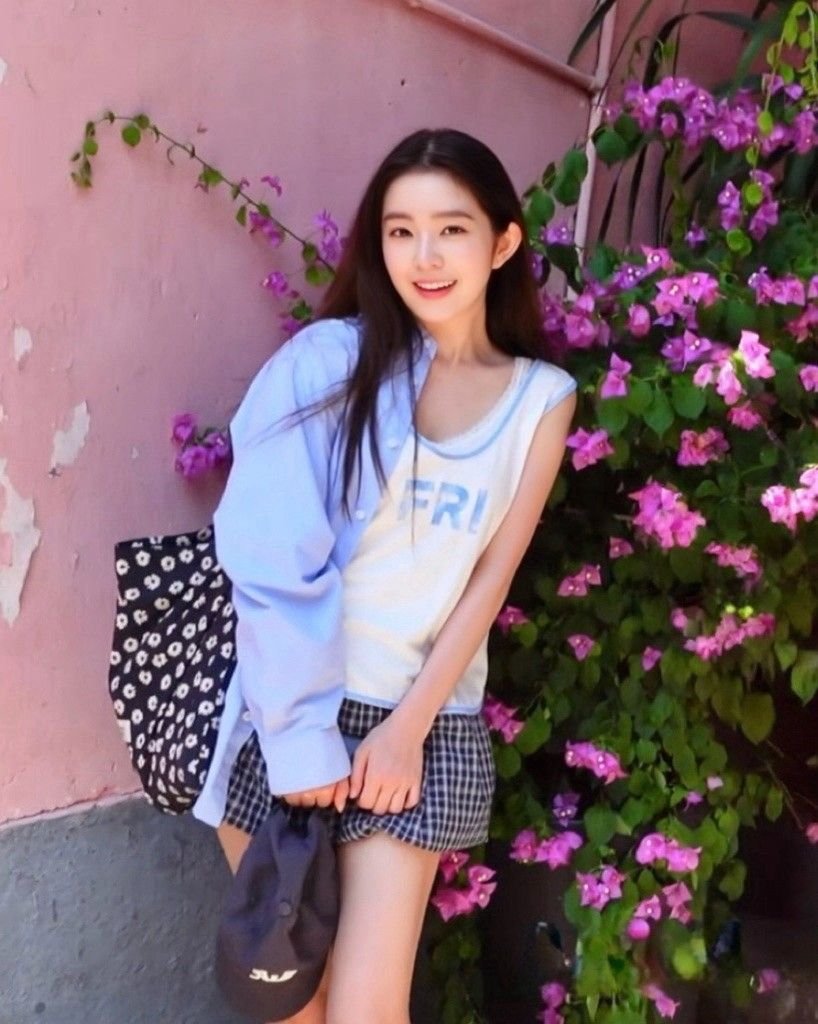 picsofirene's tweet image. ༘⋆🌷🫧💭₊˚ෆ