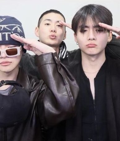 leeeeekyo's tweet image. 아하지마라