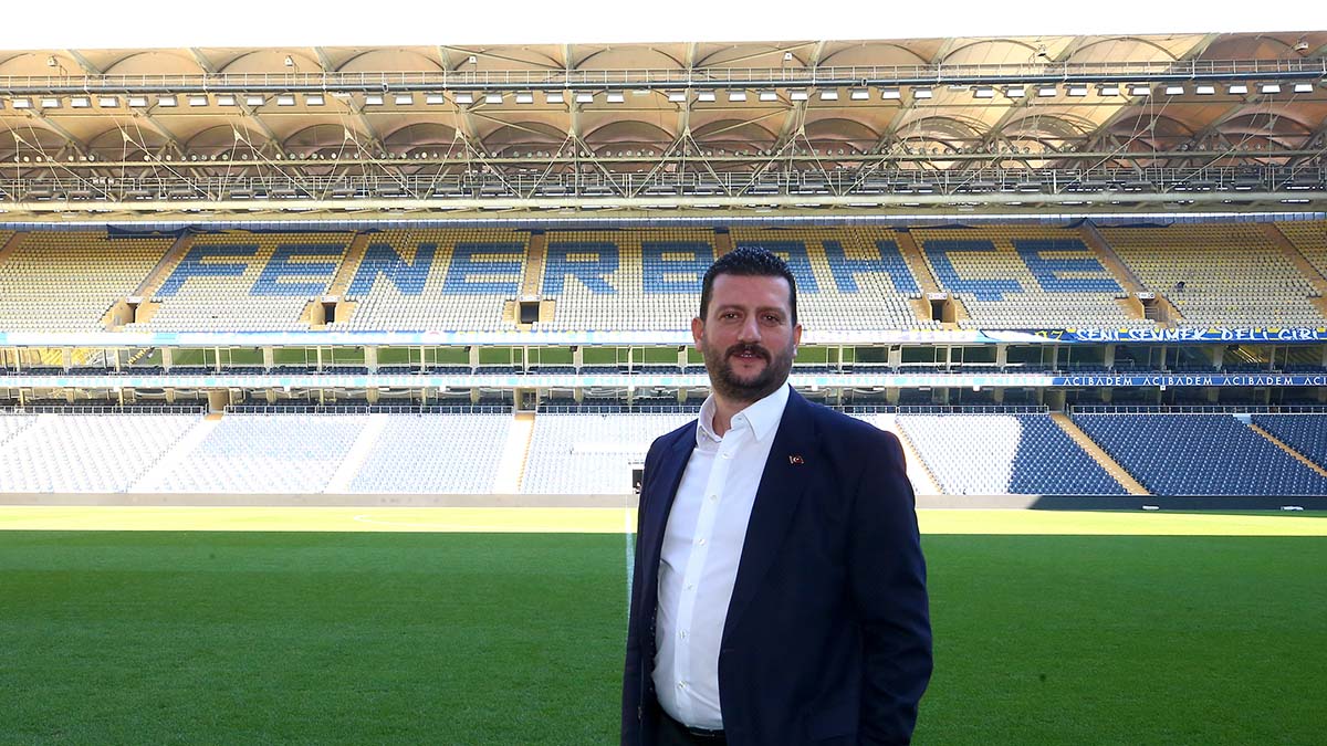 12numaraorg's tweet image. Yöneticimiz Ahmet Ketenci: "Başkanımız da, Hocamız da aynı doğrultuda konuşuyorlar. Sosyal medyada çelişki varmış gibi yansıtılıyor.
Transferler konusunda gece gündüz yoğun çalışmalar var. Birileri de sürekli Fenerbahçe’de sorun varmış gibi, kaos yaratmaya çalışıyor.…