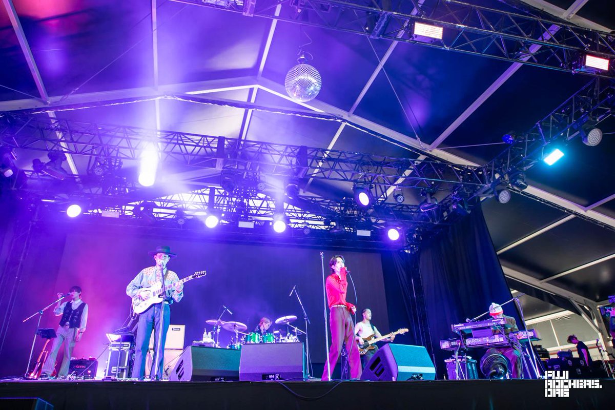 【LIVE REPORT】離婚伝説

DAY2📍RED MARQUEE
Photo by 平川啓子

#fujirock #フジロック