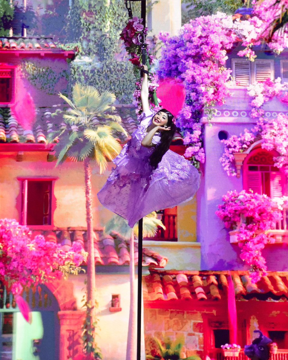 westergaard2319's tweet image. 🪷イサベ〜ラ〜〜
#ディズニーオンアイス
#Encanto
#IsabelaMadrigal