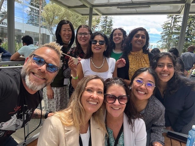 Cohesity's tweet image. Lunch break or food fest? 🎪🌮☀️
This month’s Connect Clubhouse at HQ brought the flavor and the fun, food trucks rollin’ in, sunshine beaming, and vibes at an all-time high! 💃🕺💚
Proof that workdays can totally feel like recess (but with better snacks). 😎
#LifeAtCohesity…