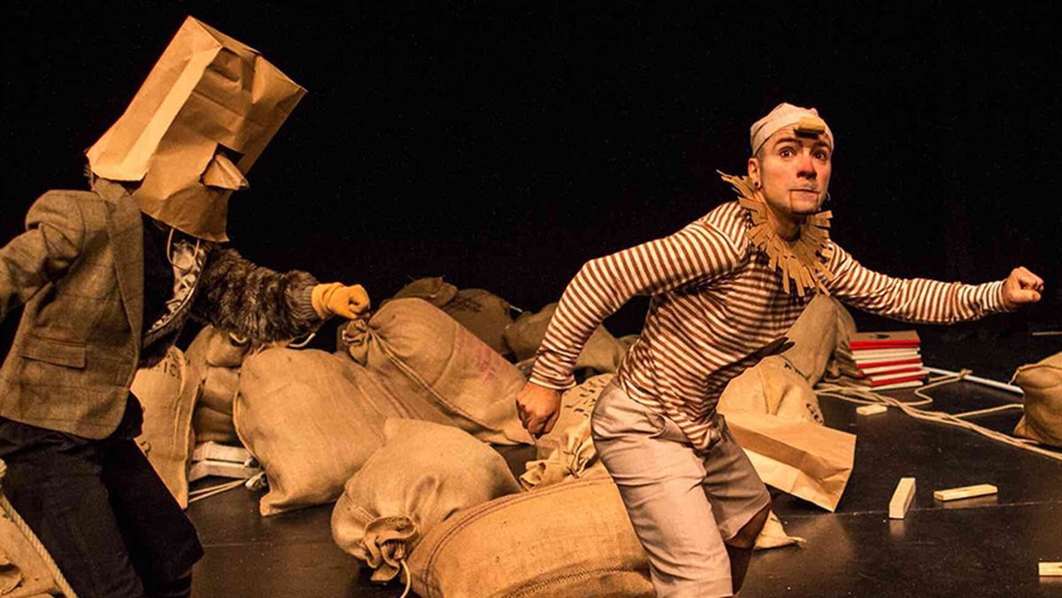 Canti Vaganti speelt Pinocchio in het Slottuintheater dlvr.it/TM7vJd