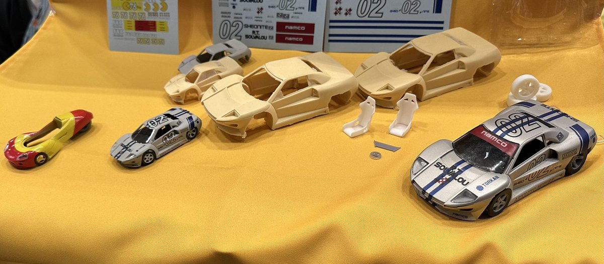 codereidn's tweet image. #ワンフェス から撤収済み､しかし今日は……まさかのアッソルートビゾンテを見てしまった､後3輪のテラジ､車種名は忘れてるが、試作で一部作ったらしい。
しっかしよく作ったな。
いや〜､いい物見れた､とりあえず他も後々とポスト。
 
 #WF2025S

 #ワンフェス2025夏