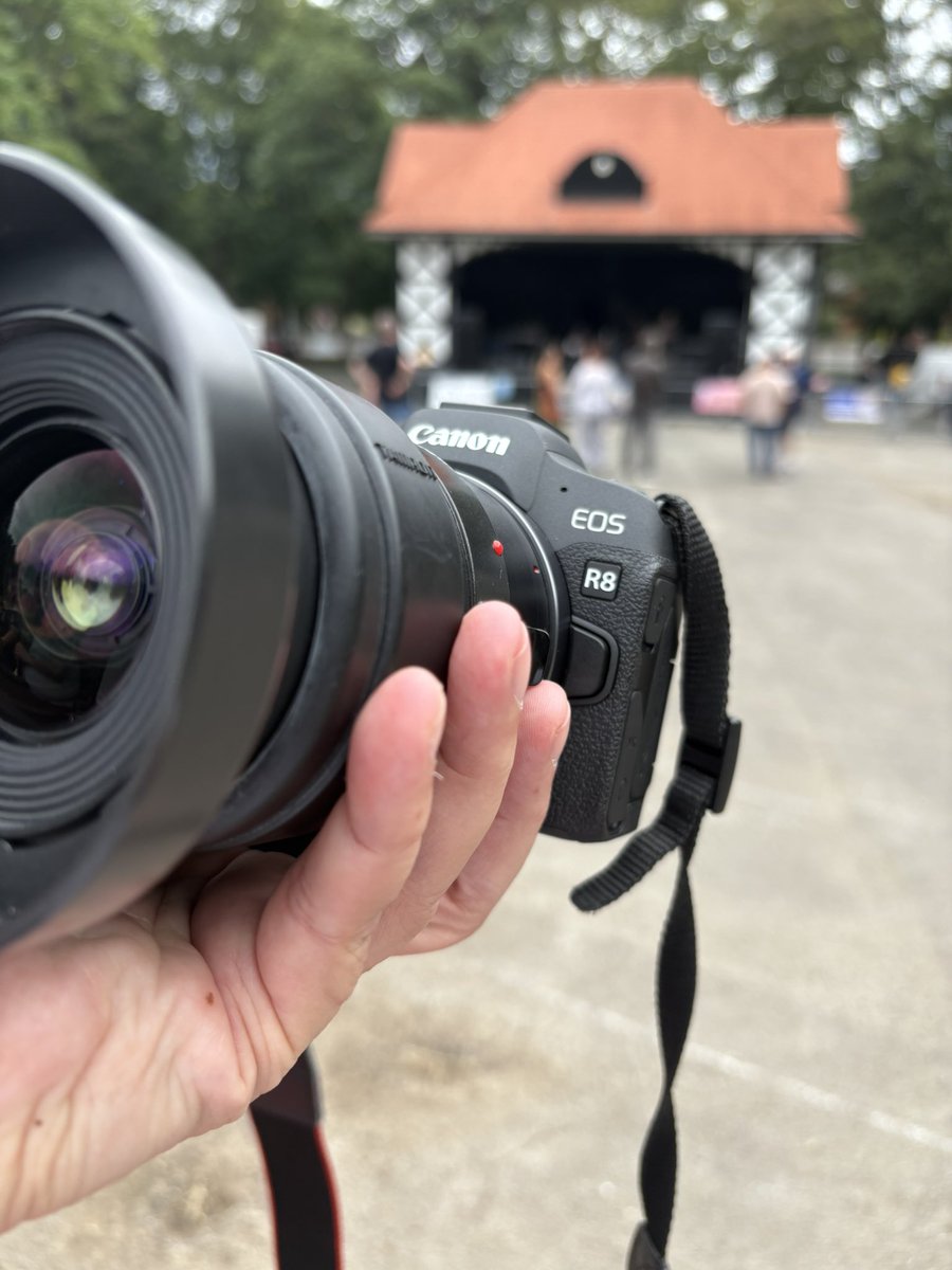 GrumpyC64's tweet image. Out with my #camera.