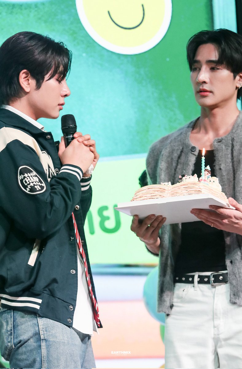 EarthMix_TH's tweet image. ꒰ 📷 ꒱ — 27/07/25
ทันทีที่แสงเทียนดับลง ขอให้คำอธิษฐานของทั้งคู่เป็นจริงทุกข้อ 🤎❤️