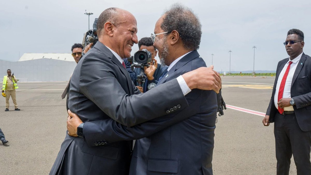 ShabelleMedia's tweet image. Somali President Hassan Sheikh Mohamud arrives in Addis Ababa to attend the #UNFSS+4 summit.