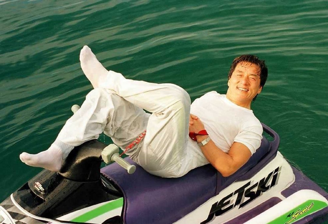 solfmxyz's tweet image. Jackie Chan’s got his summer vibes on 🌊☀️
Are you vibing with #SolanaSummer yet?
👉 solfm.xyz