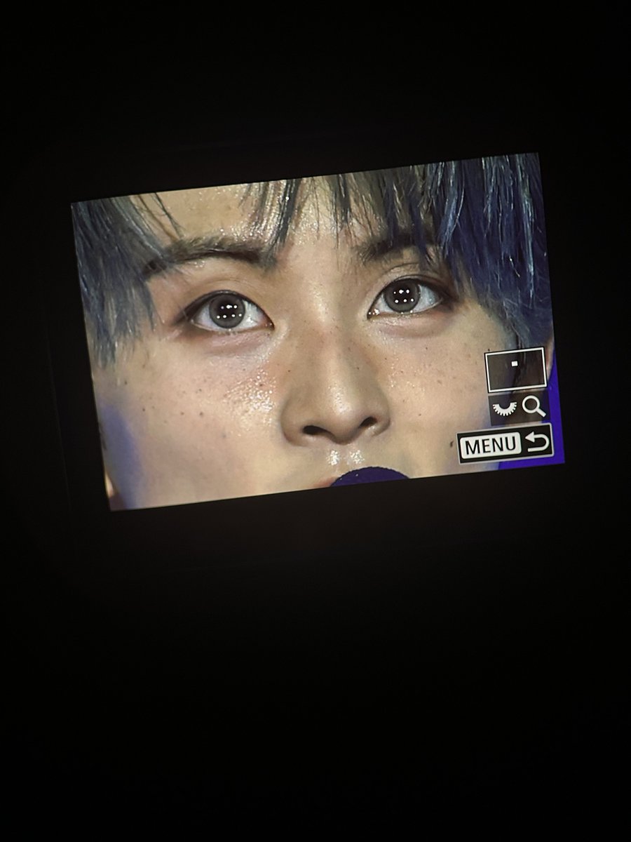 6xx6hc's tweet image. 마쿠 주근깨 메이크업함 🥹