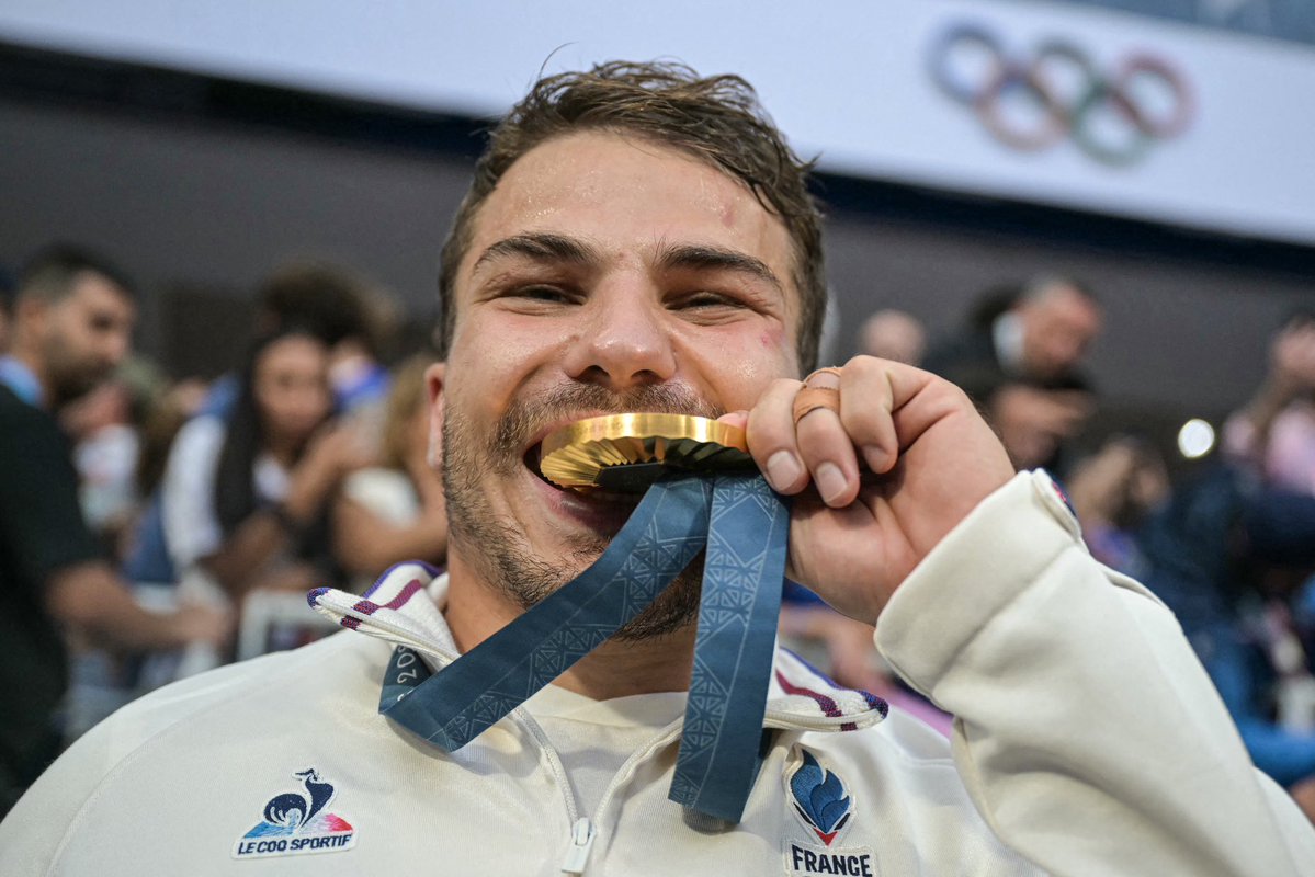 SVNSSeries's tweet image. A year ago today… 🏅

@francerugby secured gold at the #Paris2024 🇫🇷