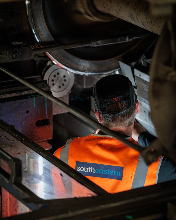 Se_Railway's tweet image. Celebrate 200 years of rail you can join us for a unique peek behind the scenes of our Ashford train maintenance depot.

Visit spkl.io/6013AHbn3 for more information and tickets.
